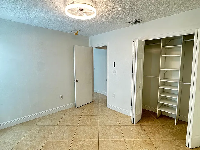 3310 SW 115th Ct — Photo 7