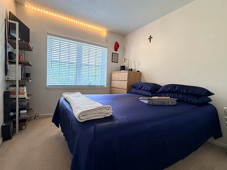 185 Lake Shore Rd #1 — Photo 9