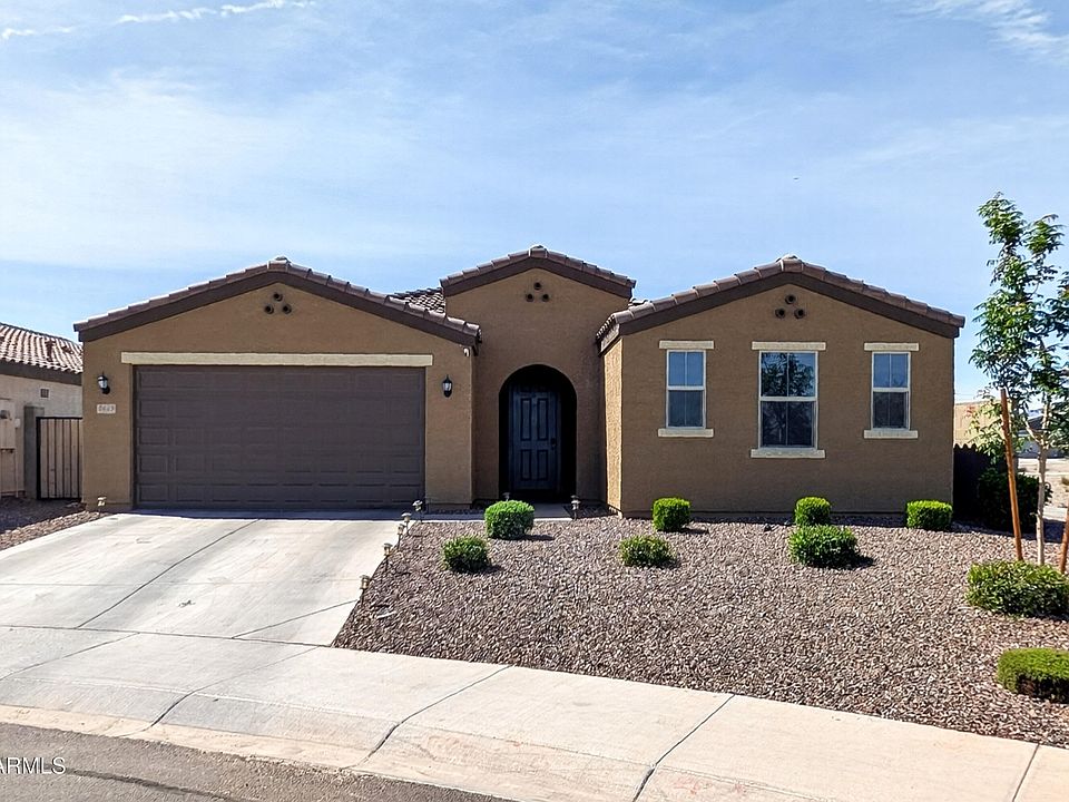 1st image of 2439 W PECAN Road