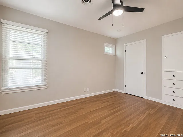 334 Shropshire Dr — Photo 12
