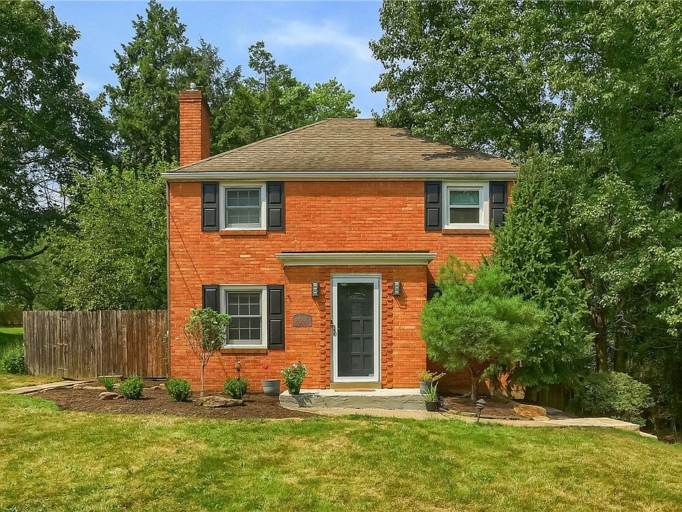 1st image of 8995 Eastview Dr