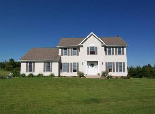 16855 Auburn Springs Dr, Chagrin Falls, OH 44023