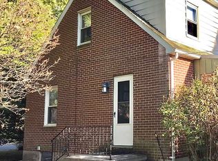 324 Pinehurst Rd, York, PA 17402