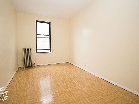 4th image of 1135 43rd St APT A1