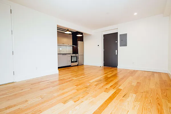 Rented by Nooklyn NYC LLC | media 92