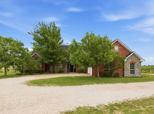 1690 Lawlis Ln, Sanger, TX 76266