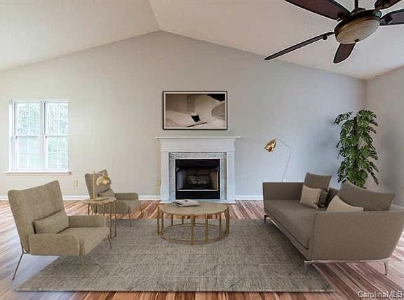 2nd image of 13933 Ballyshannon Ln