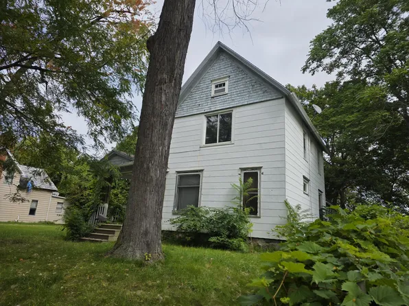 943 Chittock Ave, Jackson, MI 49203