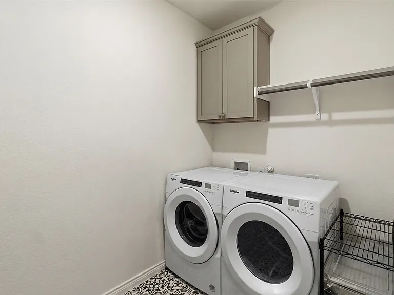 10407 Twisting Springs Dr — Photo 12
