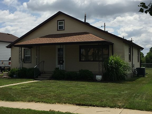 Front yard covered porch