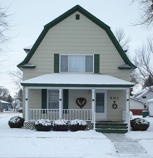 1st image of 801 Oak St