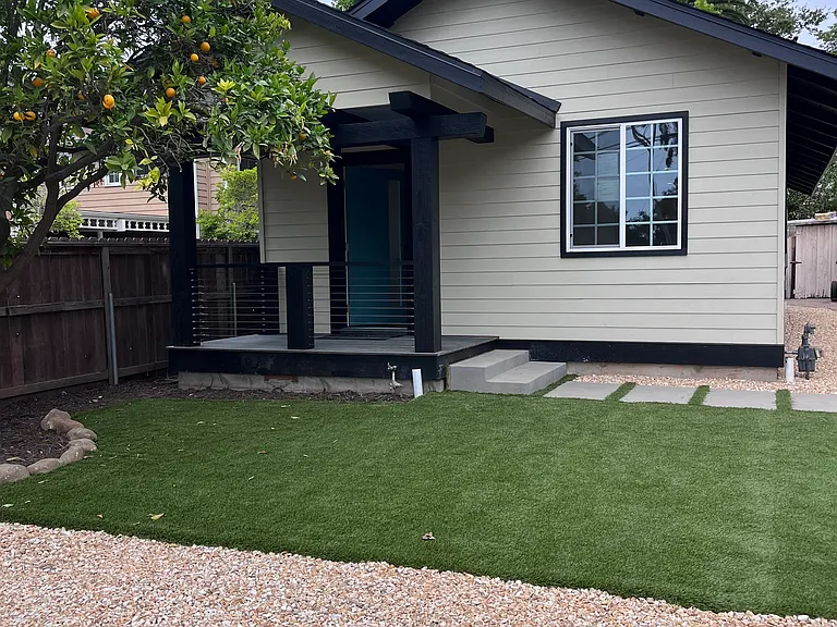 116 W Micheltorena St — Photo 1