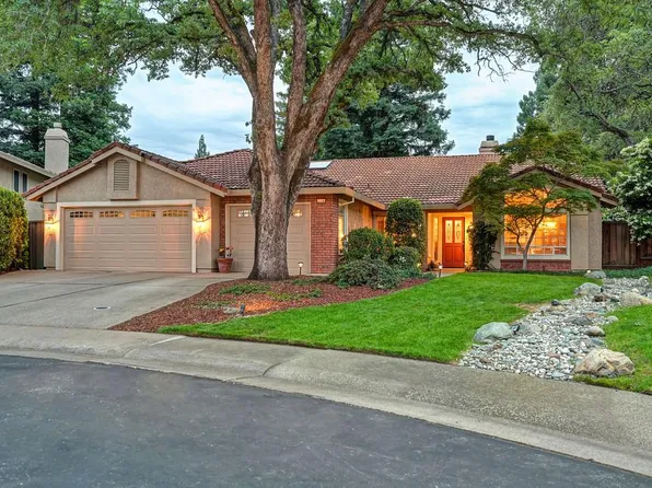 110 Guernsey Ct, Folsom, CA 95630