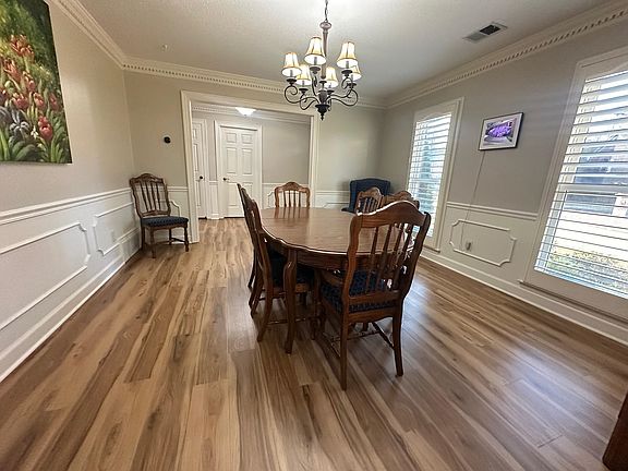 3rd image of 2100 Dalkeith Dr
