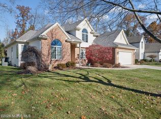7736 Woodstone Dr, Maumee, OH