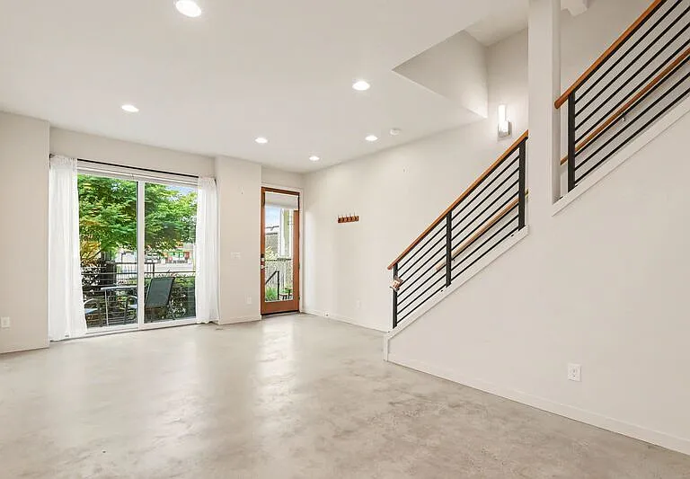 3810 California Ave SW #B — Photo 5