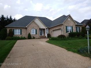 705 Pelham Dr, Waynesboro, VA 22980