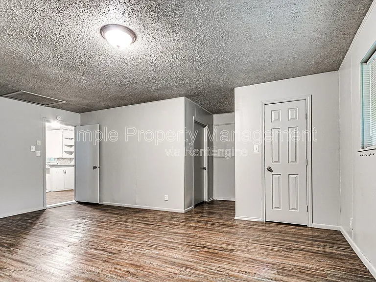 4301 N Terry Ave — Photo 17