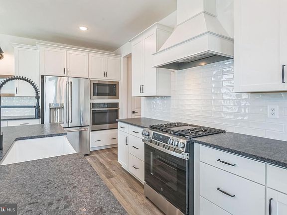6th image of this home