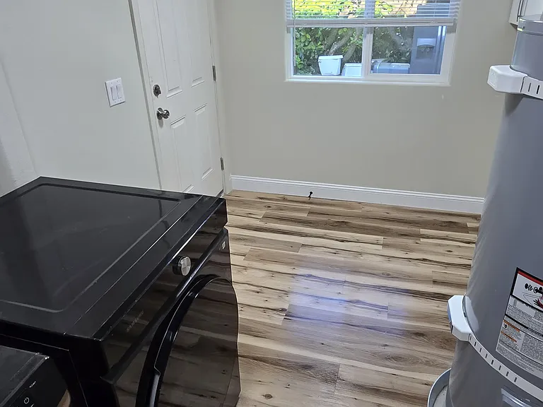 857 NW Tyler Ave #0 — Photo 21