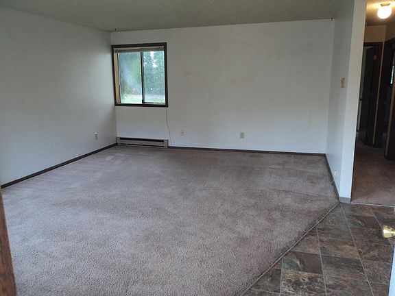 3rd image of 3701 Stephens Ave APT 4