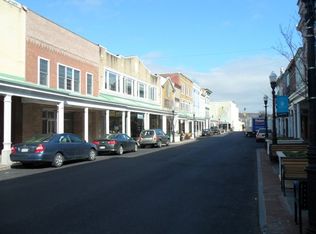 317 Wall St, Kingston, NY 12401