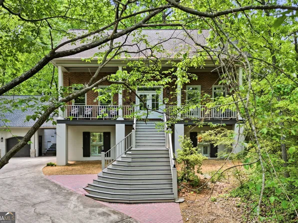 130 Farm Hill Cir, Roswell, GA 30075