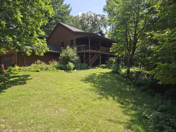 N3988 Wild Cat Rd, Poynette, WI 53955