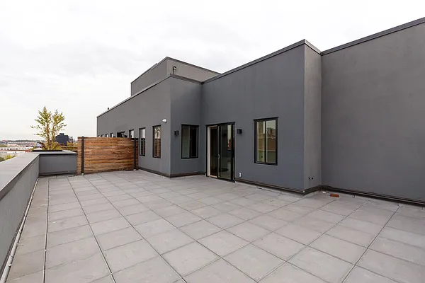 Rented by Nooklyn NYC LLC | media 42