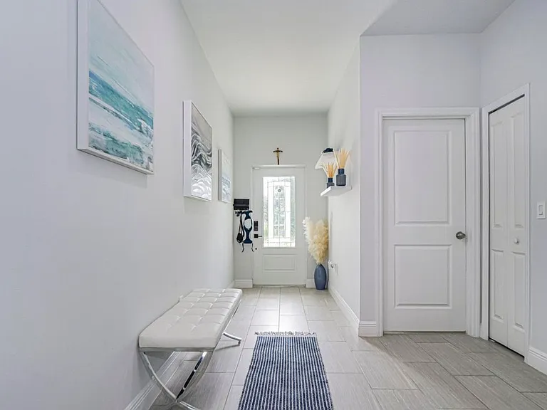 3010 Eldron Blvd SE — Photo 3