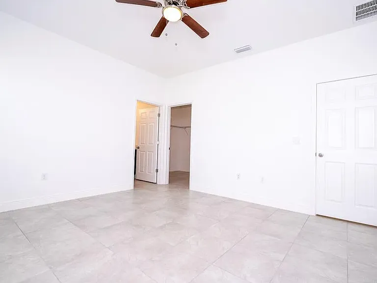 16919 SW 37th Terrace Rd — Photo 44