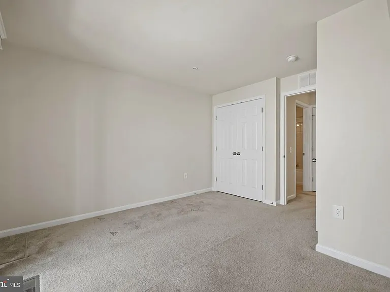 43487 Town Gate Sq — Photo 43