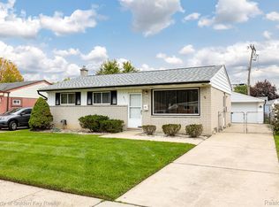 851 Alvin St, Westland, MI 48186