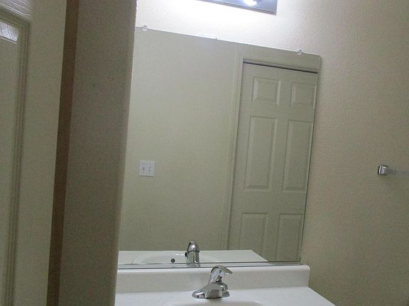 5th image of 1024 E 5th St #207