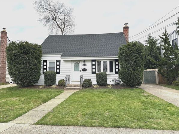 Merrick NY Real Estate - Merrick NY Homes For Sale | Zillow