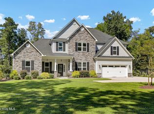 1035 Grandview Dr, Hampstead, NC 28443
