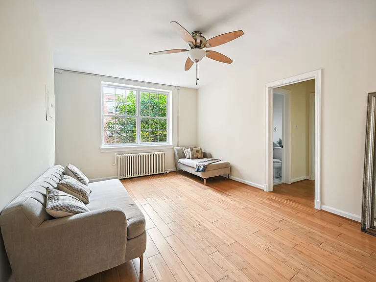 939 Longfellow St NW #205 — Photo 5