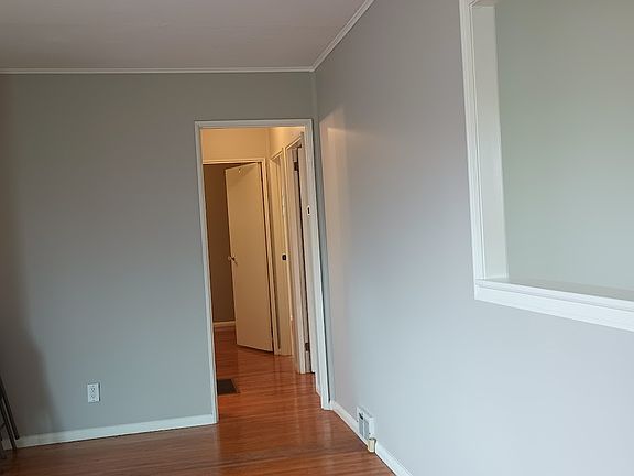 2nd image of 300 Floradale Ave
