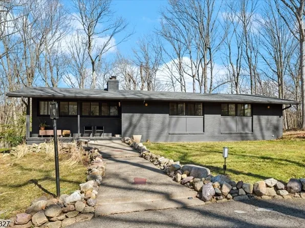 2 Audubon Dr, Denville Twp., NJ 07834