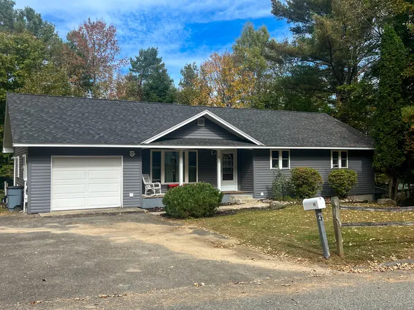 47 Tara Dr, Saranac Lake, NY 12983