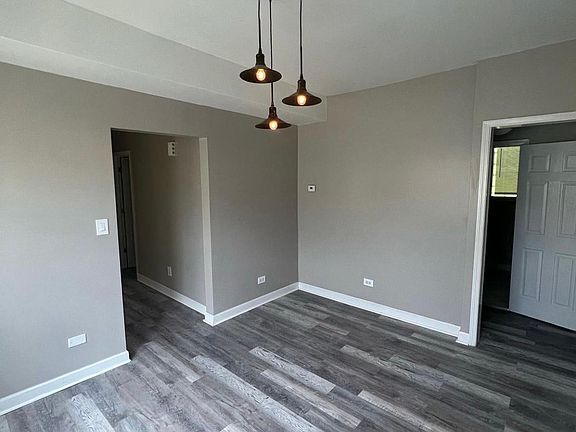 3rd image of 7053 S Eberhart Ave Unit 1