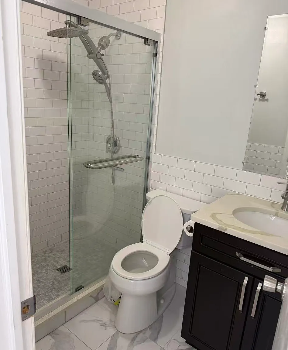 Studio, 350 sqft, $1,300 — Photo 4