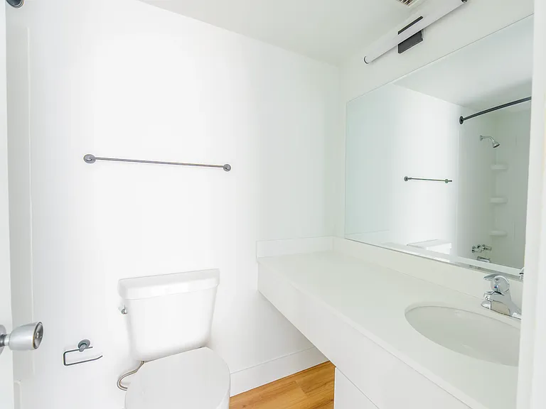 815 50th Ave SW — Photo 15