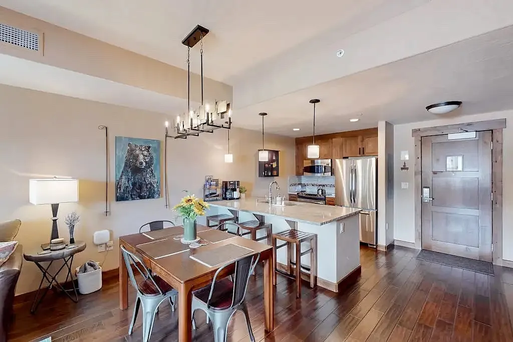 1 bed, 785 sqft, $2,800 — Photo 4