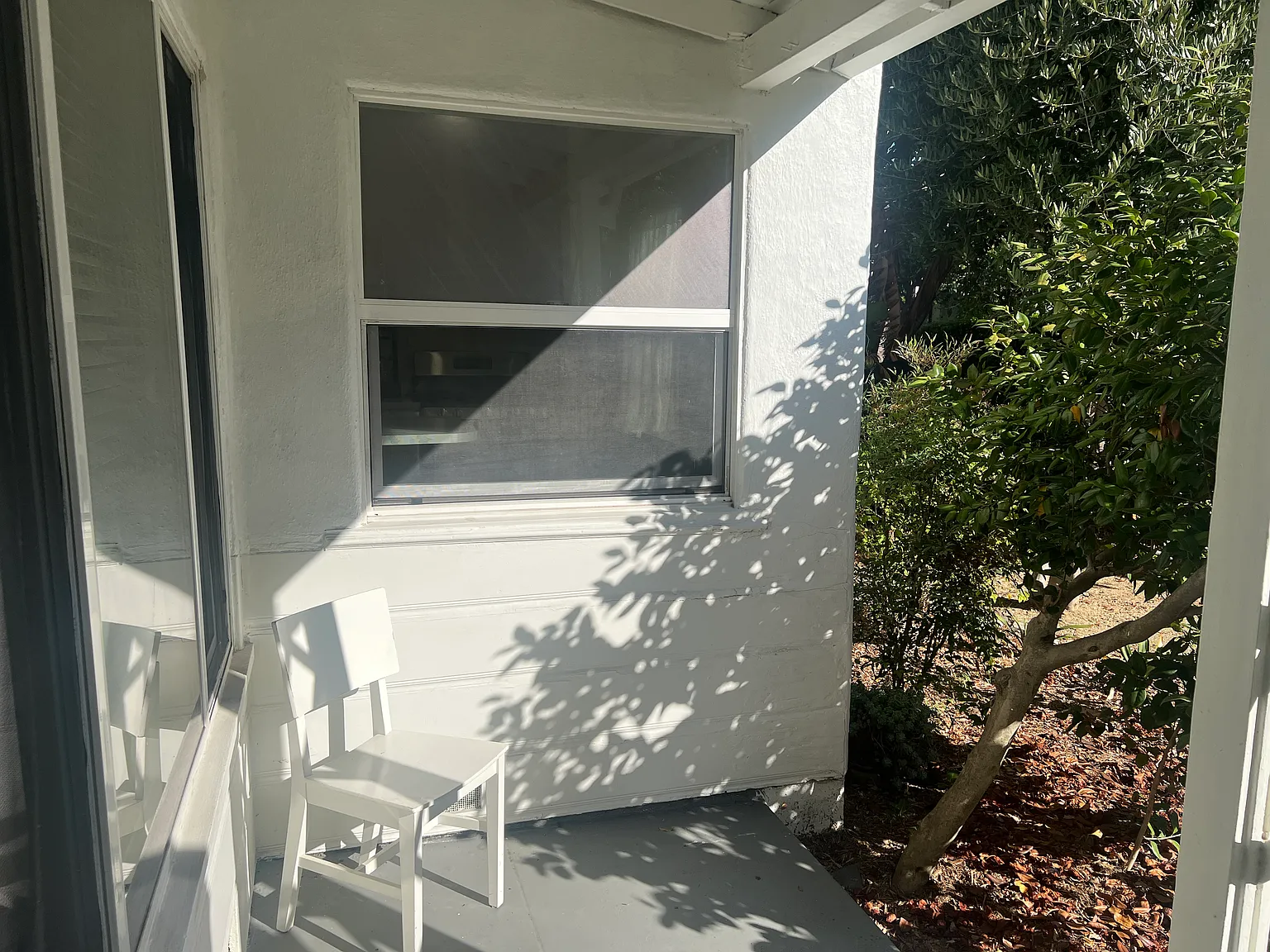 2 bed, 1.5 bath, 1050 sqft, $4,850 — Photo 3