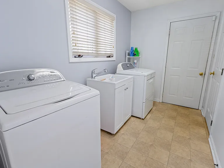 120 Palms St — Photo 14