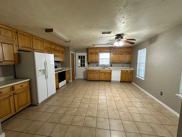 4130 Stag Run Ct — Photo 4