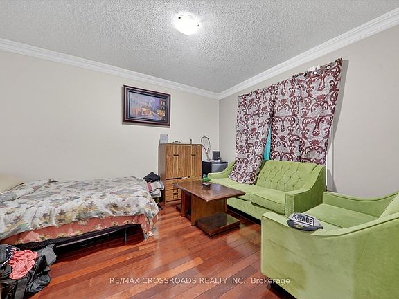 5th image of 1626 Chilliwack St