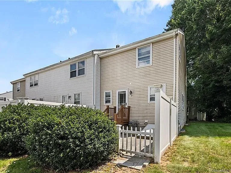 9 Persimmon Ln — Photo 33