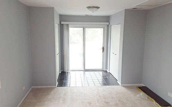 5th image of 209 S Park Blvd